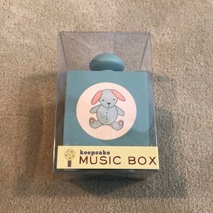 NWT Keepsake Music Box